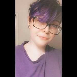 Meet your Posher, Max